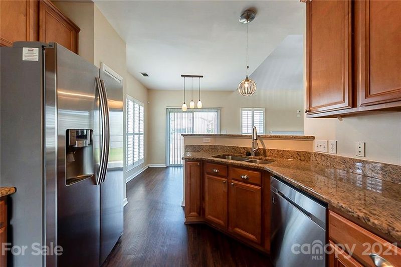 10515 Barvas St, Charlotte, NC 28262