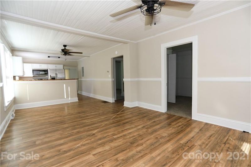 402 Broad St, Kannapolis, NC 28081