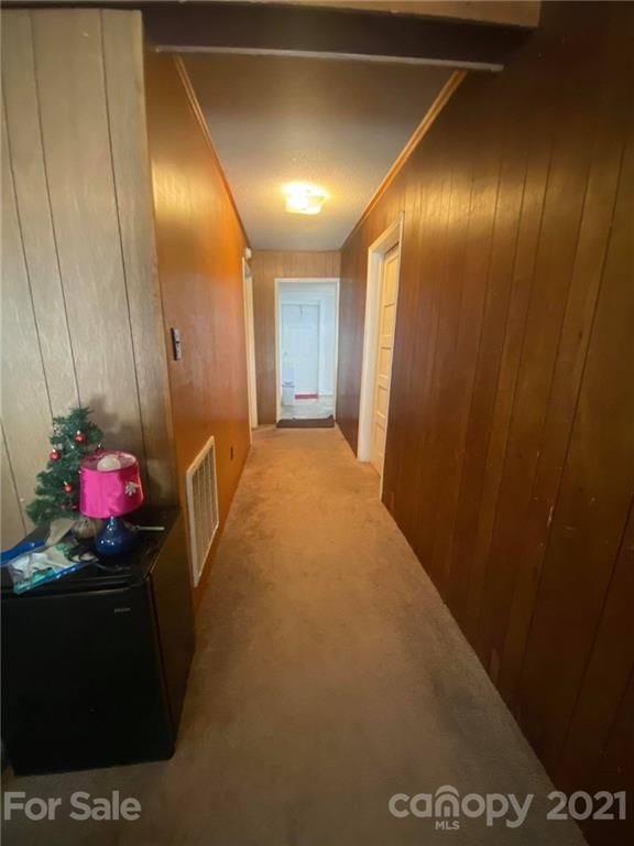 18 Meadowview Ave, Concord, NC 28027