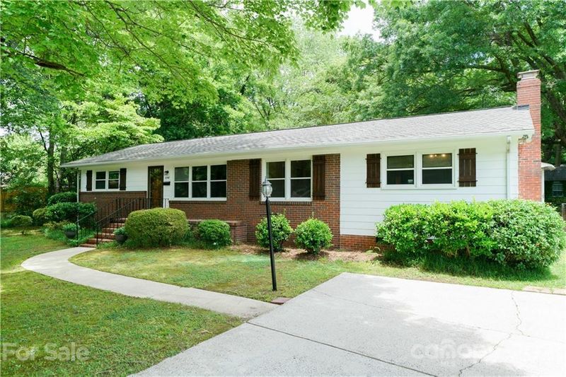 2342 Birchcrest Dr, Charlotte, NC 28205
