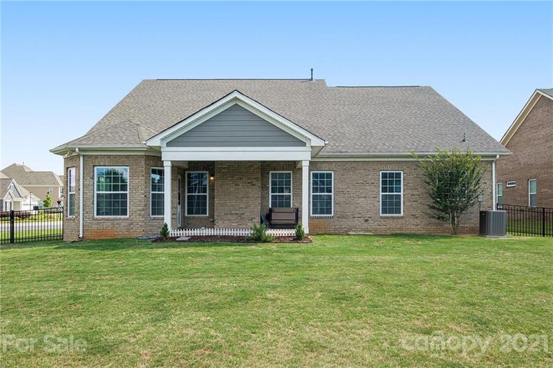 2555 Snap Dragon Dr, Harrisburg, NC 28075