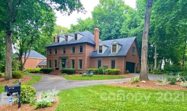 9827 Warwick Cir, Charlotte, NC 28210