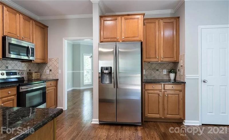 1427 Forest Ridge Dr, Stanley, NC 28164
