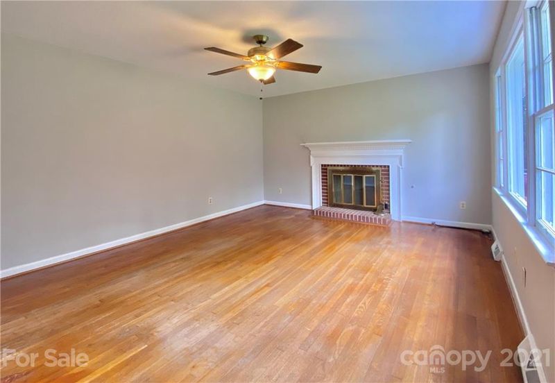 2213 Devine Rd, Iron Station, NC 28080