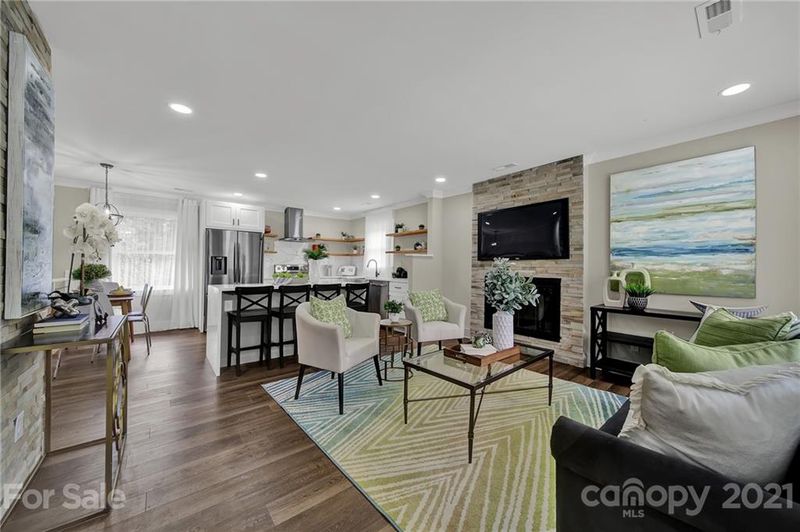 3500 Sargeant Dr, Charlotte, NC 28217