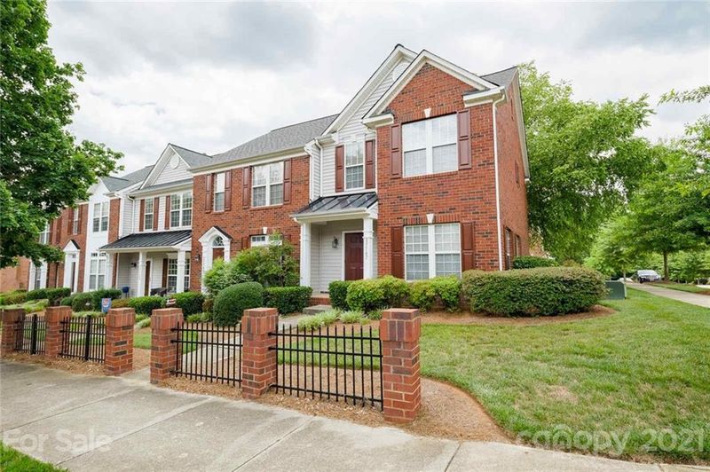 17747 Delmas Dr, Cornelius, NC 28031