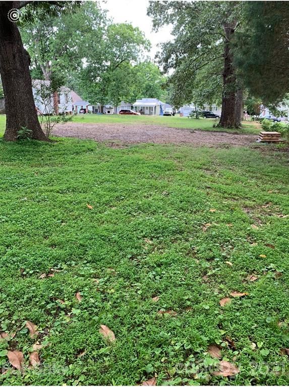 710 Cedar St, Lincolnton, NC 28092