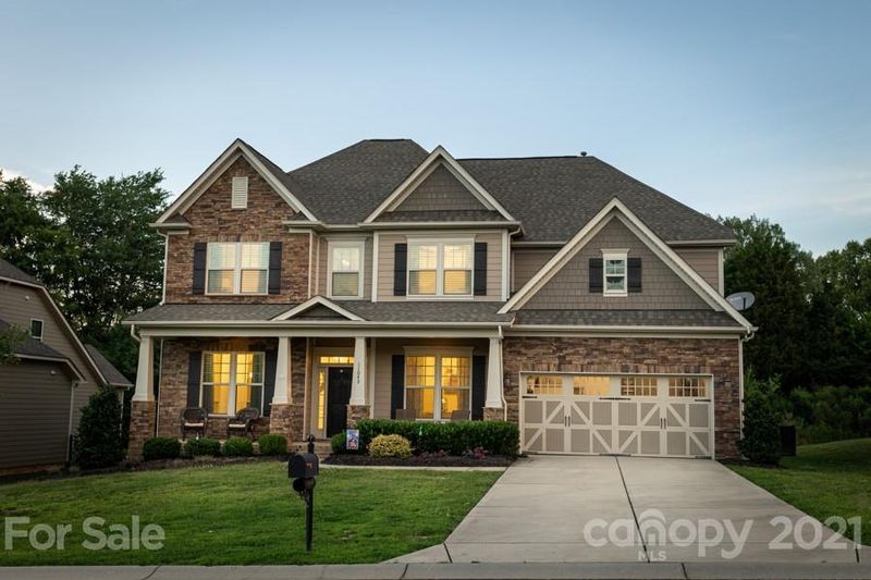 11043 Thornbeck Ln, Midland, NC 28107