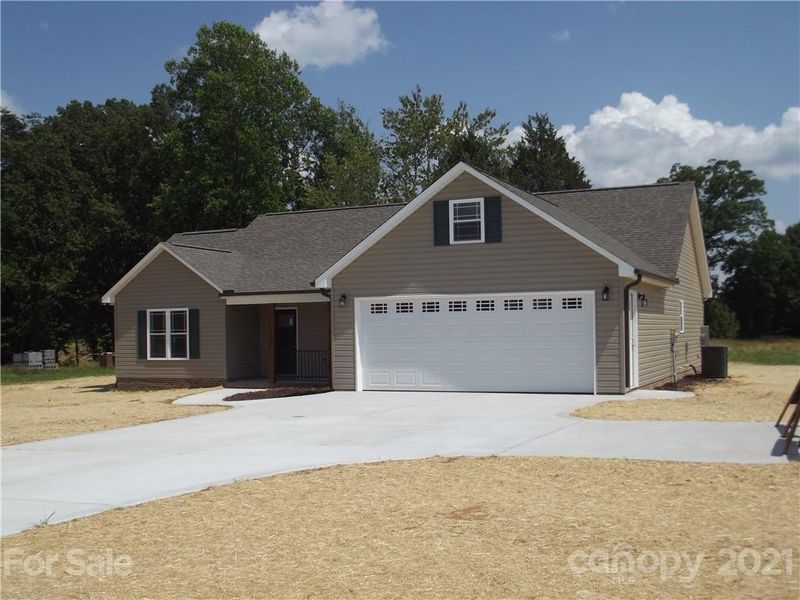 2495 Claremont Rd, Newton, NC 28658