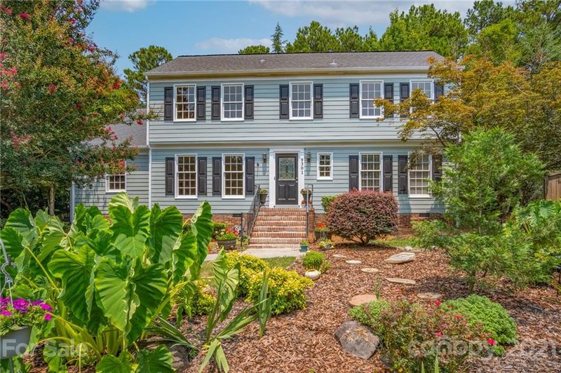 9301 Elverson Dr, Charlotte, NC 28277