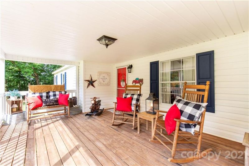 1212 Cornwell Rd, Blackstock, SC 29014