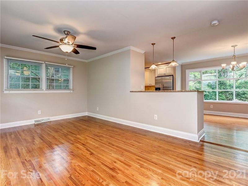 1920 Edgewater Dr, Charlotte, NC 28210