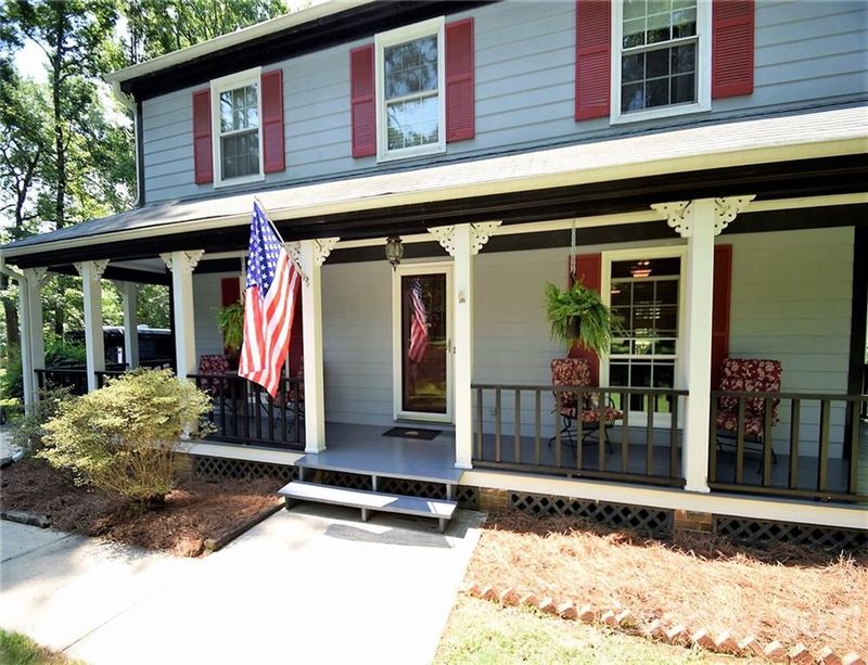 14100 Creekside Dr, Matthews, NC 28105