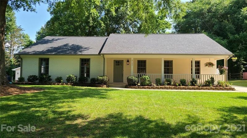 9107 Raintree Ln, Charlotte, NC 28277