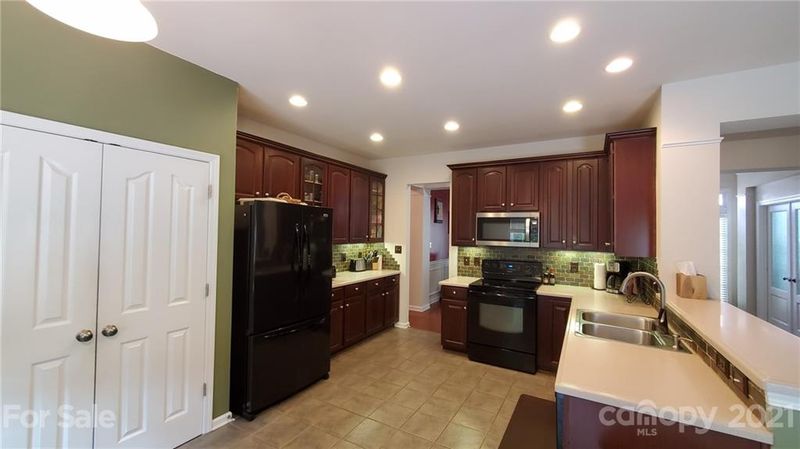 6011 Brook Valley Rn, Monroe, NC 28110
