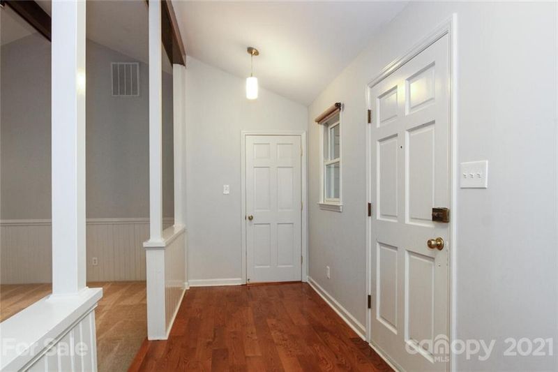6204 Potter Rd, Matthews, NC 28104