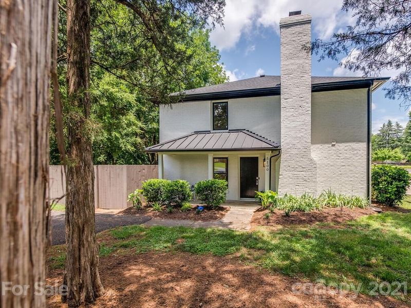 5024 Rea Rd, Charlotte, NC 28226