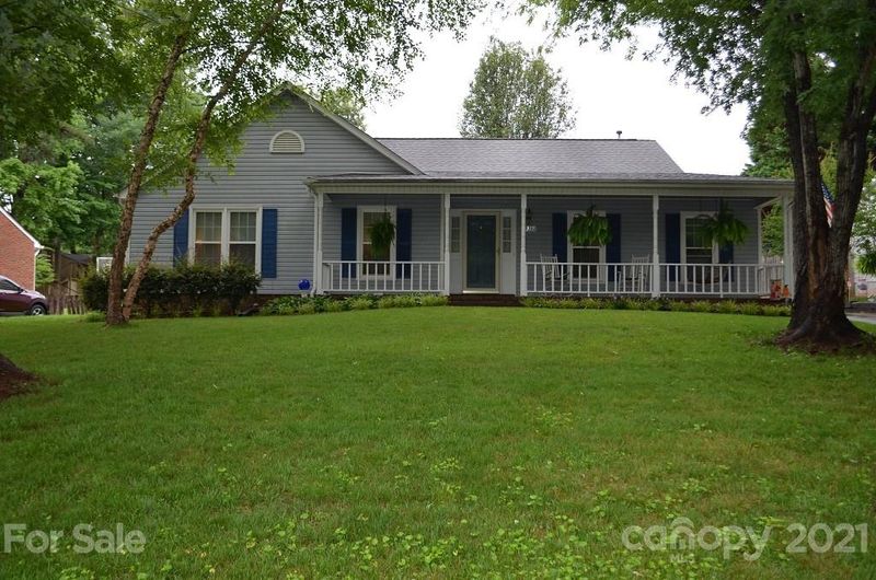 7317 Walterboro Rd, Charlotte, NC 28227