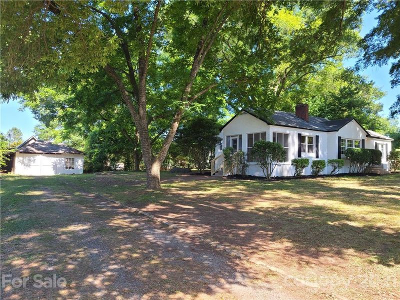 225 Raleigh St NW, Concord, NC 28027