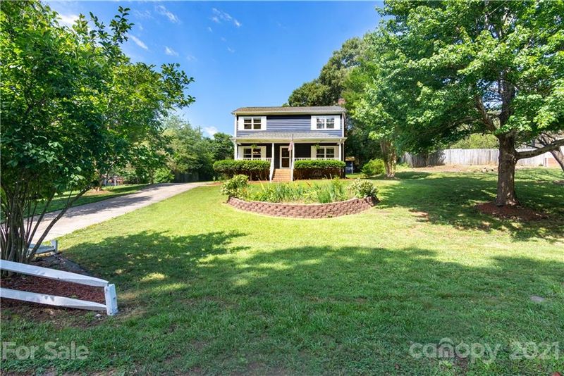 712 Lampwick Ct, Gastonia, NC 28056