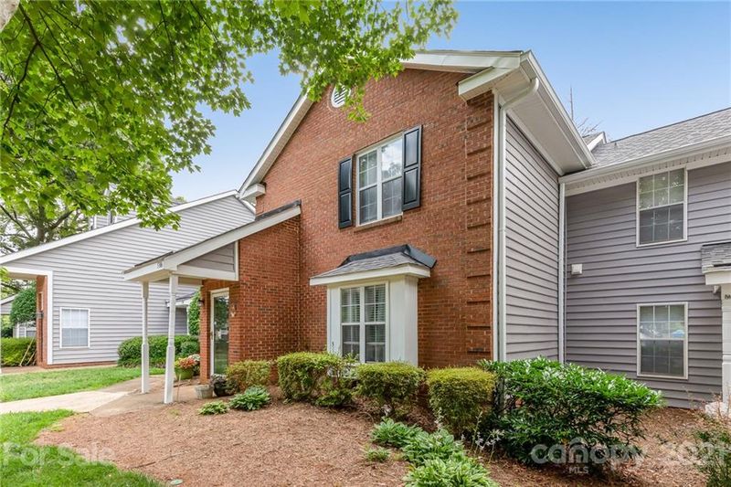 5306 Amity Springs Dr, Charlotte, NC 28212