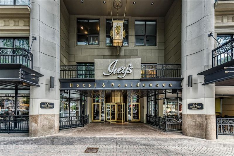 127 Tryon St #310, Charlotte, NC 28202