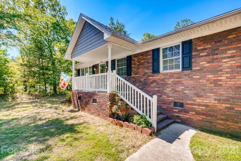 406 W Elm St, Wingate, NC 28174