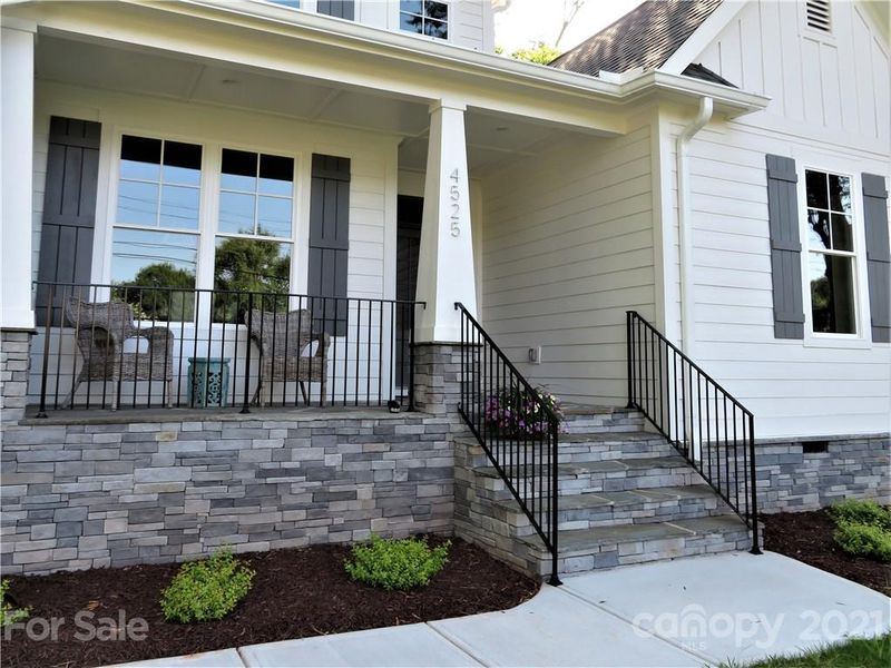 4525 Castleton Rd, Charlotte, NC 28211