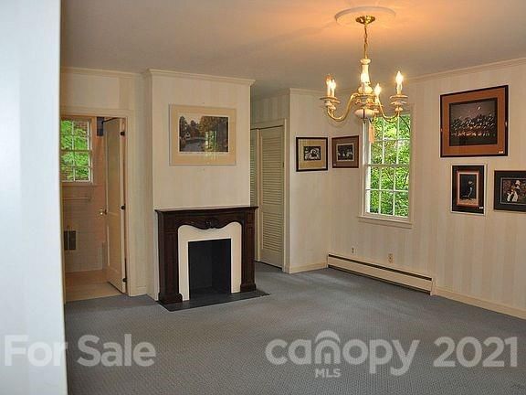 1653 Hertford Rd, Charlotte, NC 28207
