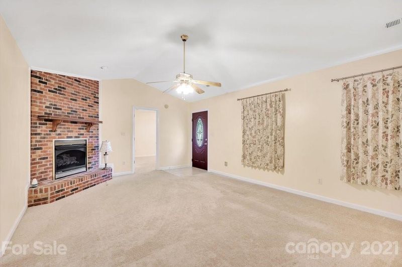 709 Warton Ct, Gastonia, NC 28056