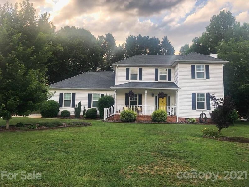 2032 Pine Needle Ct, Gastonia, NC 28052
