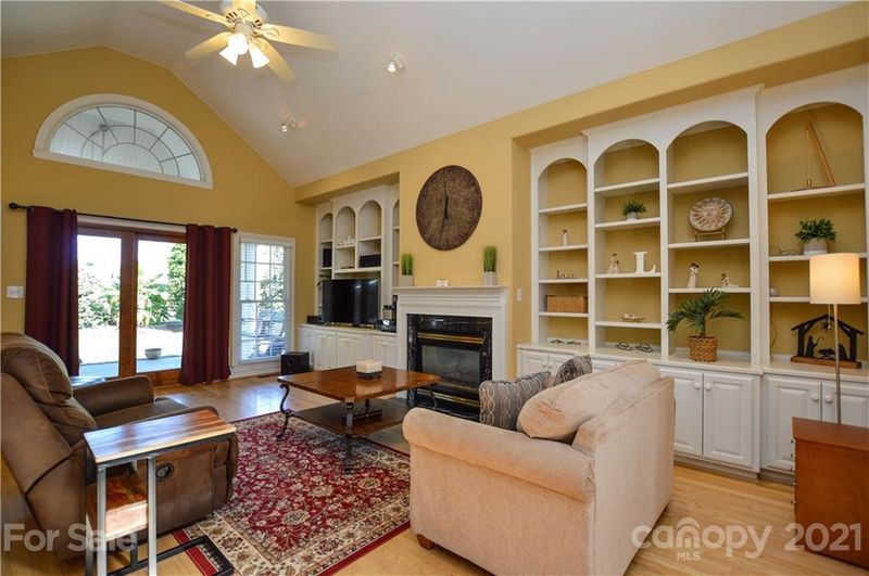 7639 Cotton St, Harrisburg, NC 28075