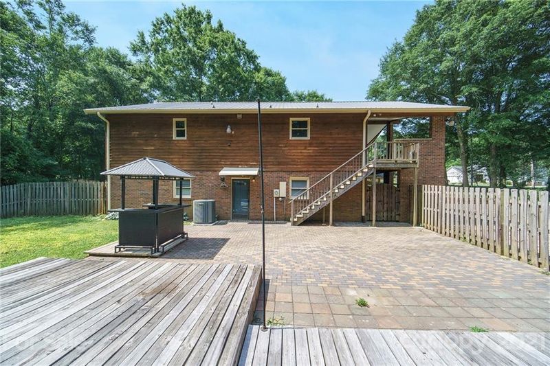 1967 Cardinal Loop, Stanley, NC 28164