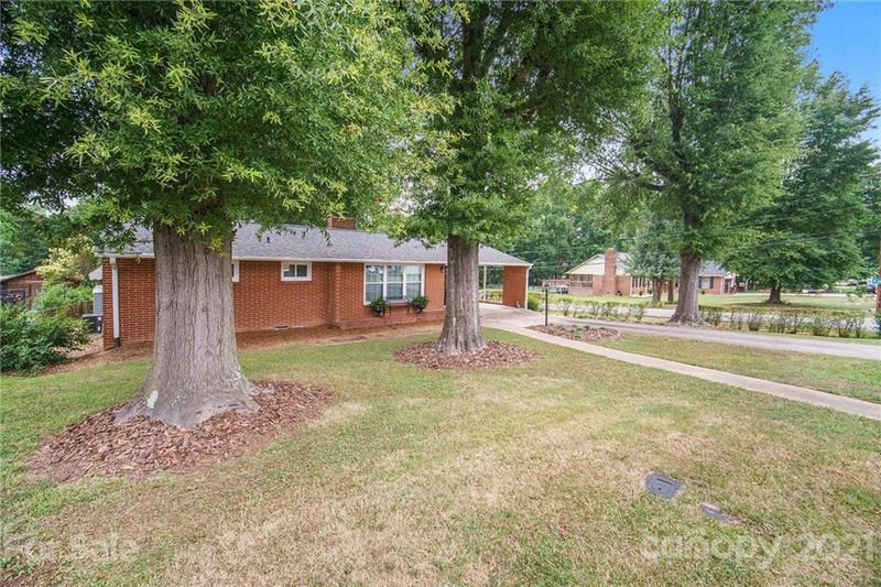 1900 Carolina Ave, Kannapolis, NC 28083