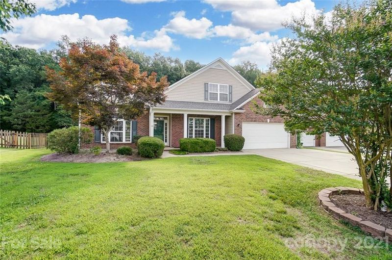6017 Zinnia Dr, Matthews, NC 28104