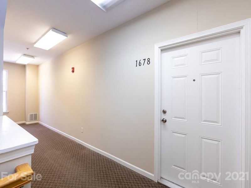 1678 Walnut View Dr, Charlotte, NC 28208