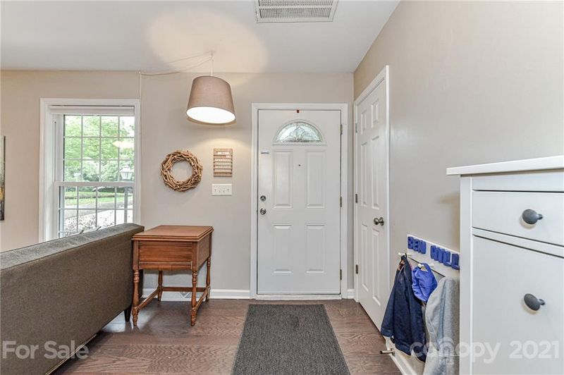 7423 Ritter Dr, Charlotte, NC 28270