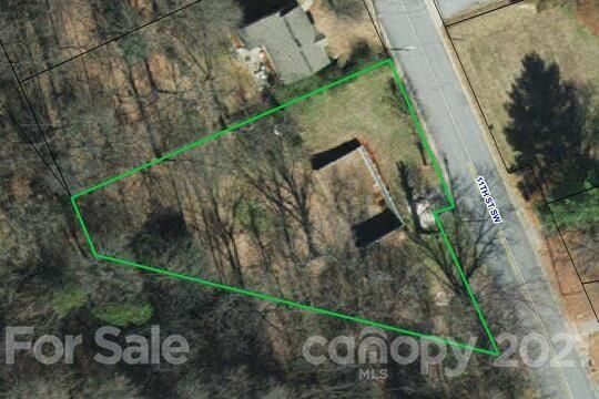 616 11th St SW, Hickory, NC 28602