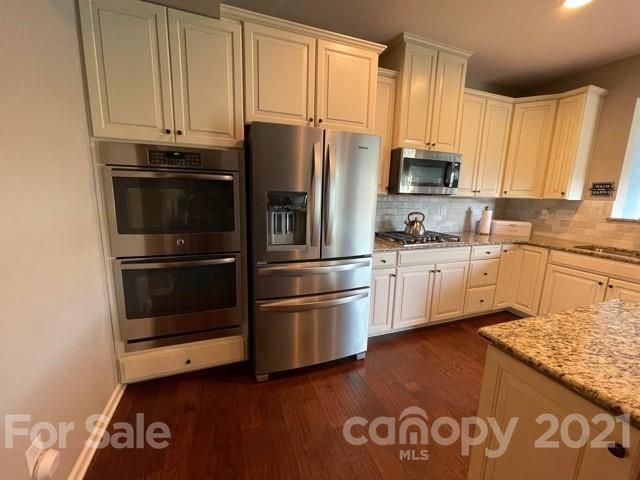 5058 Saint Clair St, Fort Mill, SC 29715