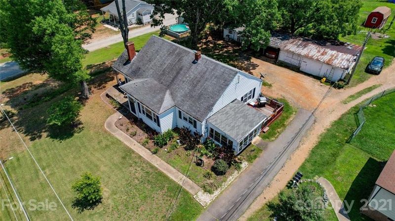 3325 Poplar Tent Rd, Concord, NC 28027