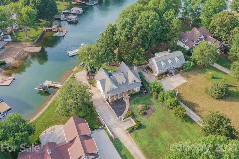 21524 Delftmere Dr, Cornelius, NC 28031