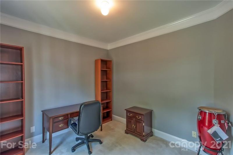 9006 Cameron Wood Dr, Charlotte, NC 28210