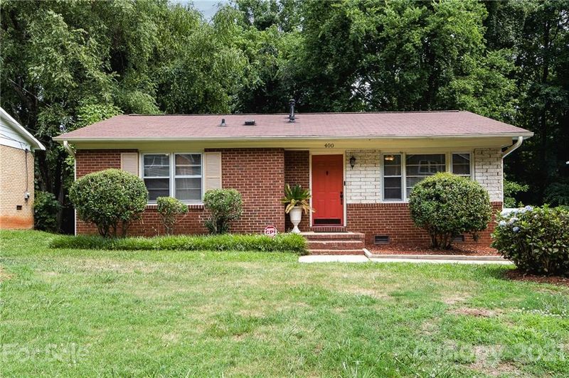 400 Edgegreen Dr, Charlotte, NC 28217