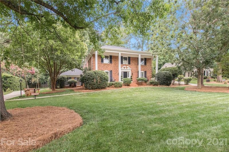 3931 Braxton Dr, Charlotte, NC 28226