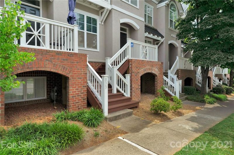 833 W 4th St #29, Charlotte, NC 28202