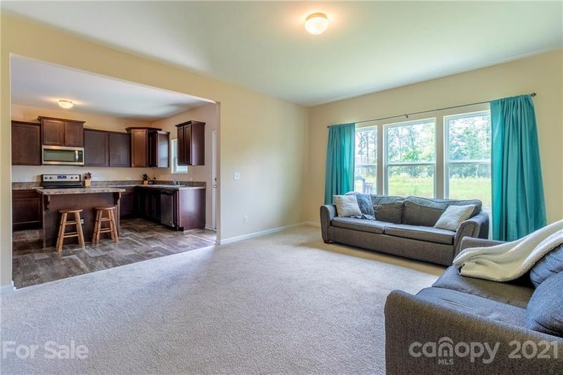 13010 Hill Pine Rd, Midland, NC 28107