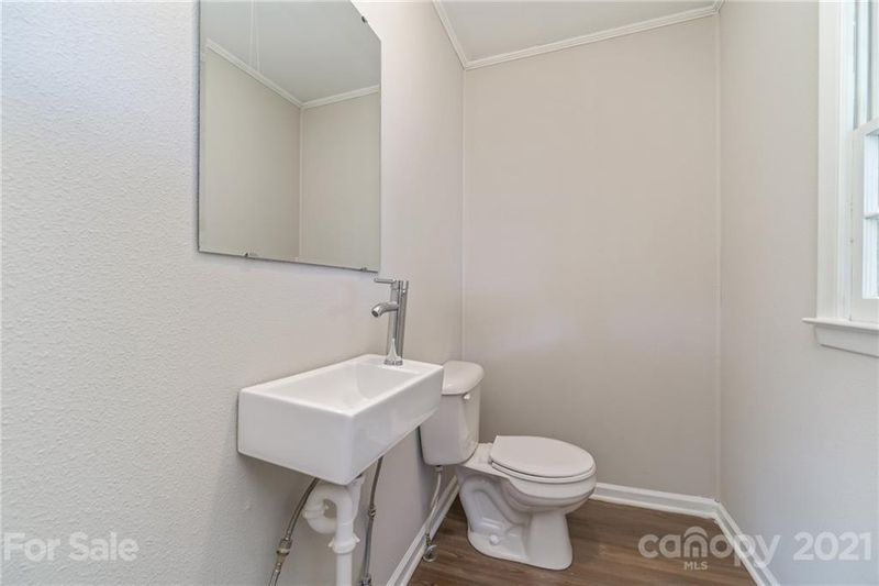 156 Cornelius Rd, Mooresville, NC 28117