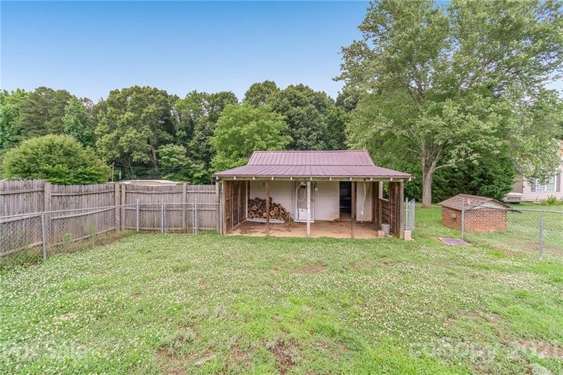 156 Cornelius Rd, Mooresville, NC 28117