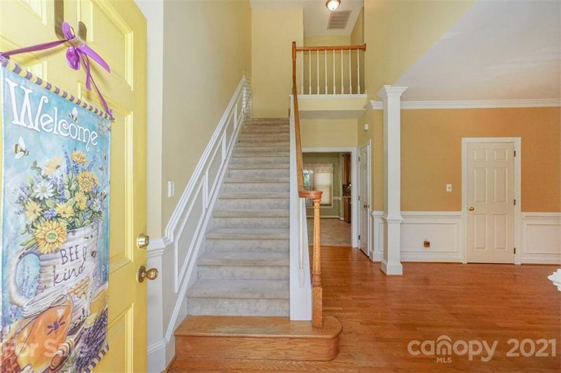 9702 Laurel Crest Ct, Charlotte, NC 28269