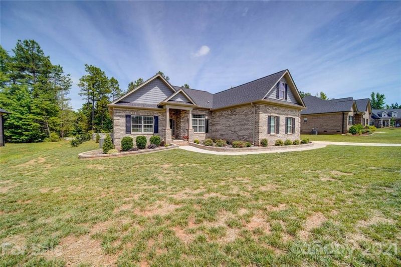 3269 Fairmead Dr, Concord, NC 28025